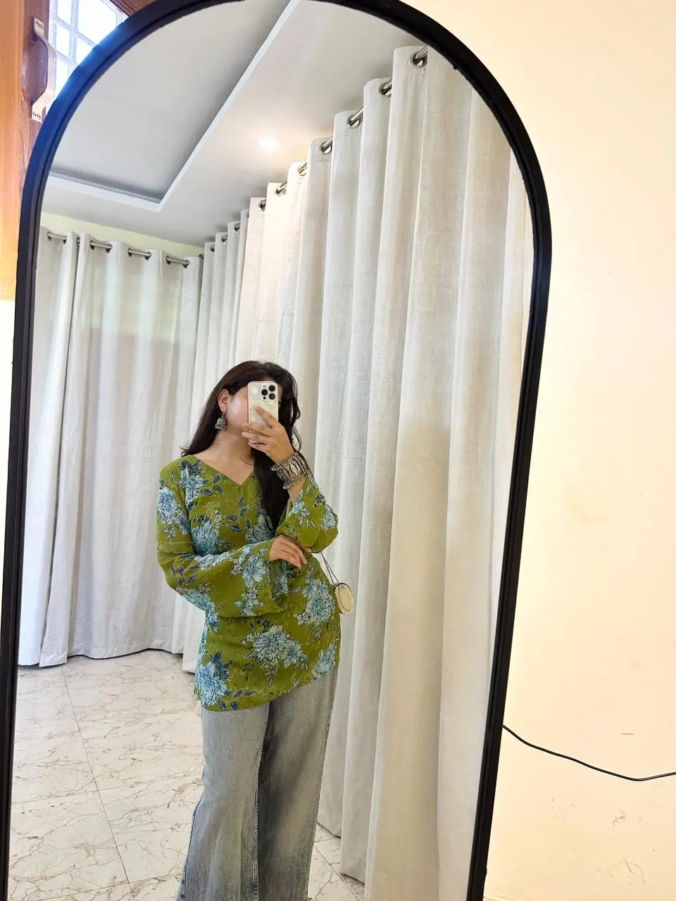 gulnaar – green floral georgette kurta gulnaar – green floral georgette kurta