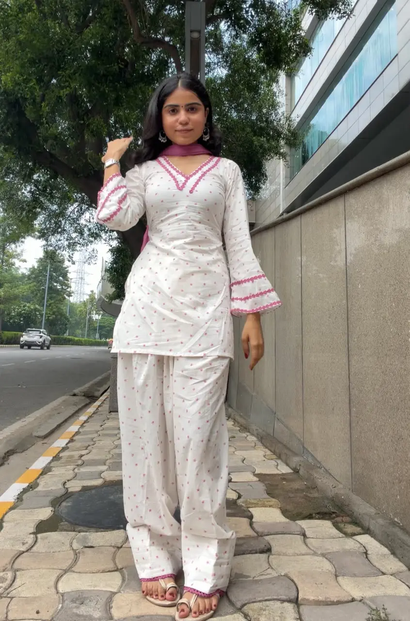 gulabo set – pure cotton pink star kurta set with farshi salwar gulabo set – pure cotton pink star kurta set with farshi salwar