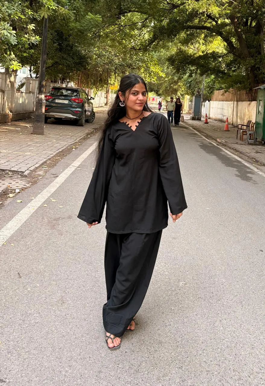 parchaai set – black farshi suit with bell sleeves Black Farshi Suit Set